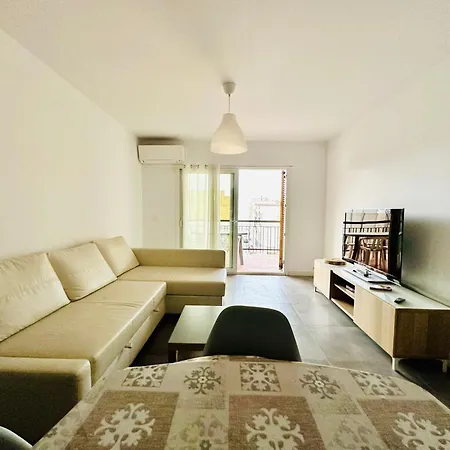 Global Immo 4076 Puig Apartment *